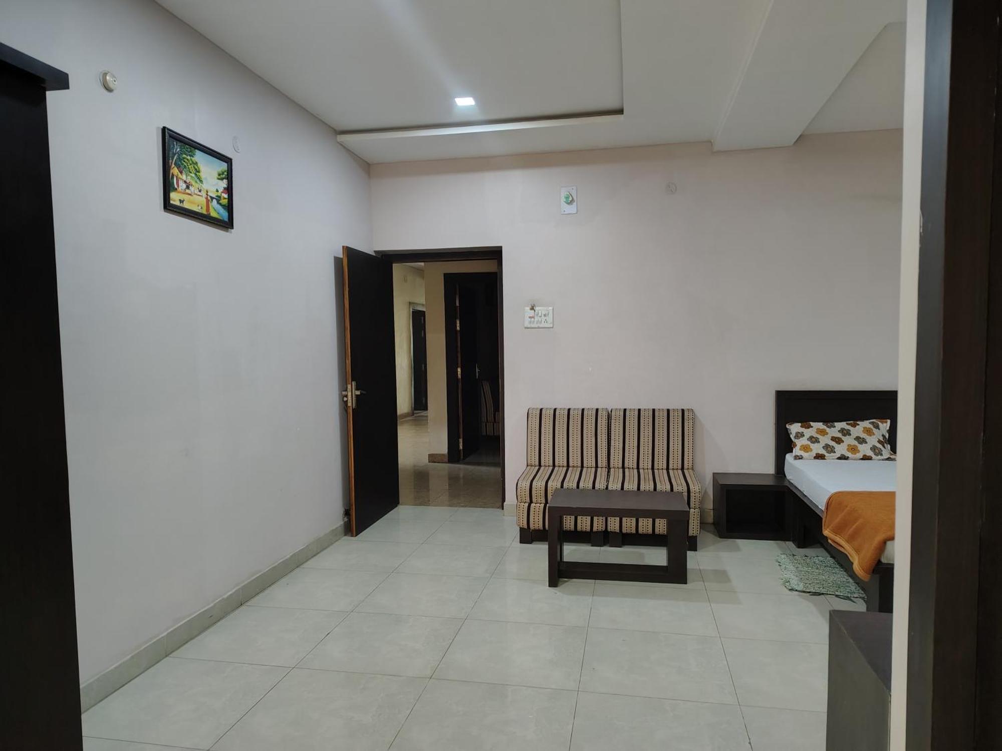 Hotel Indraprasth Balangir Luaran gambar